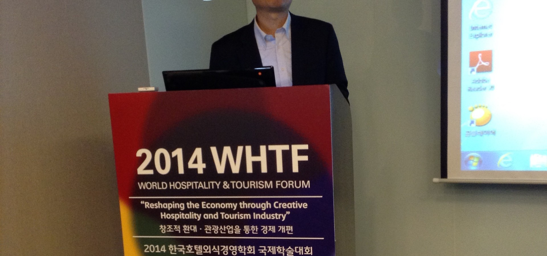 Dr. Jung presenting the findings from the Google Glass Project at the WHTF Conference in Korea